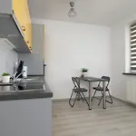 Bażantów With Balcony By Renters Apartament Katowice