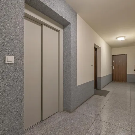 Bazantow With Balcony By Renters Katowice