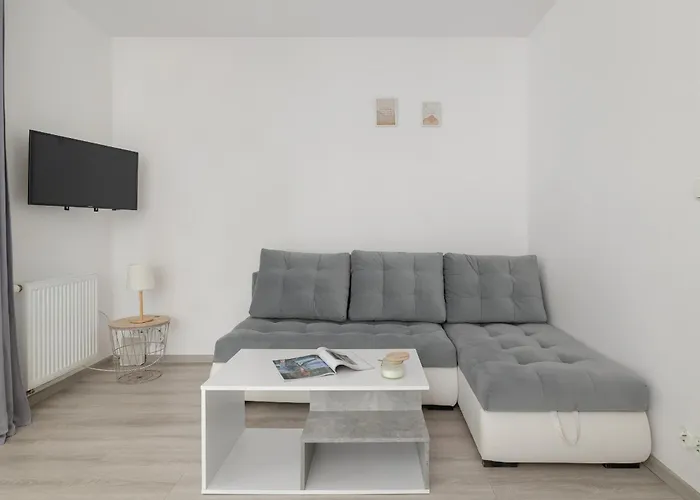 Appartement Bazantow With Balcony By Renters Katowice