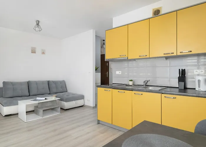 Bazantow With Balcony By Renters *