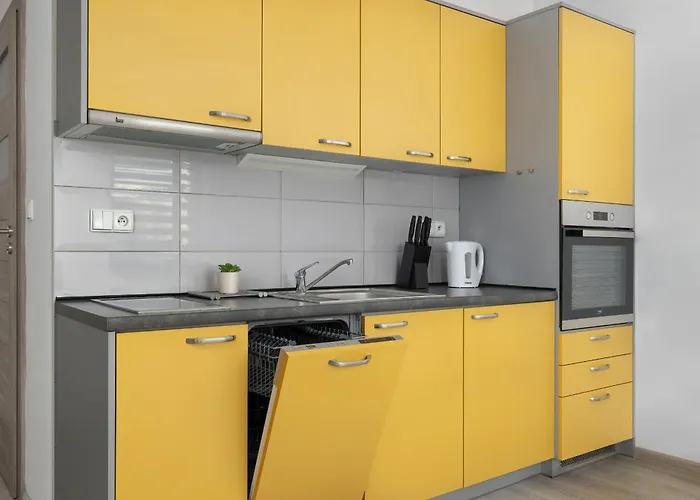 Διαμέρισμα Bazantow With Balcony By Renters Κατοβίτσε